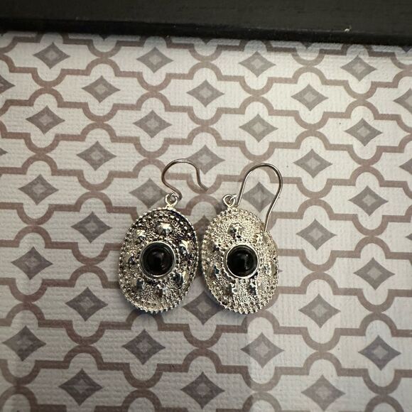 Chic Silver and Black Oval Earrings - Picture 3 of 4